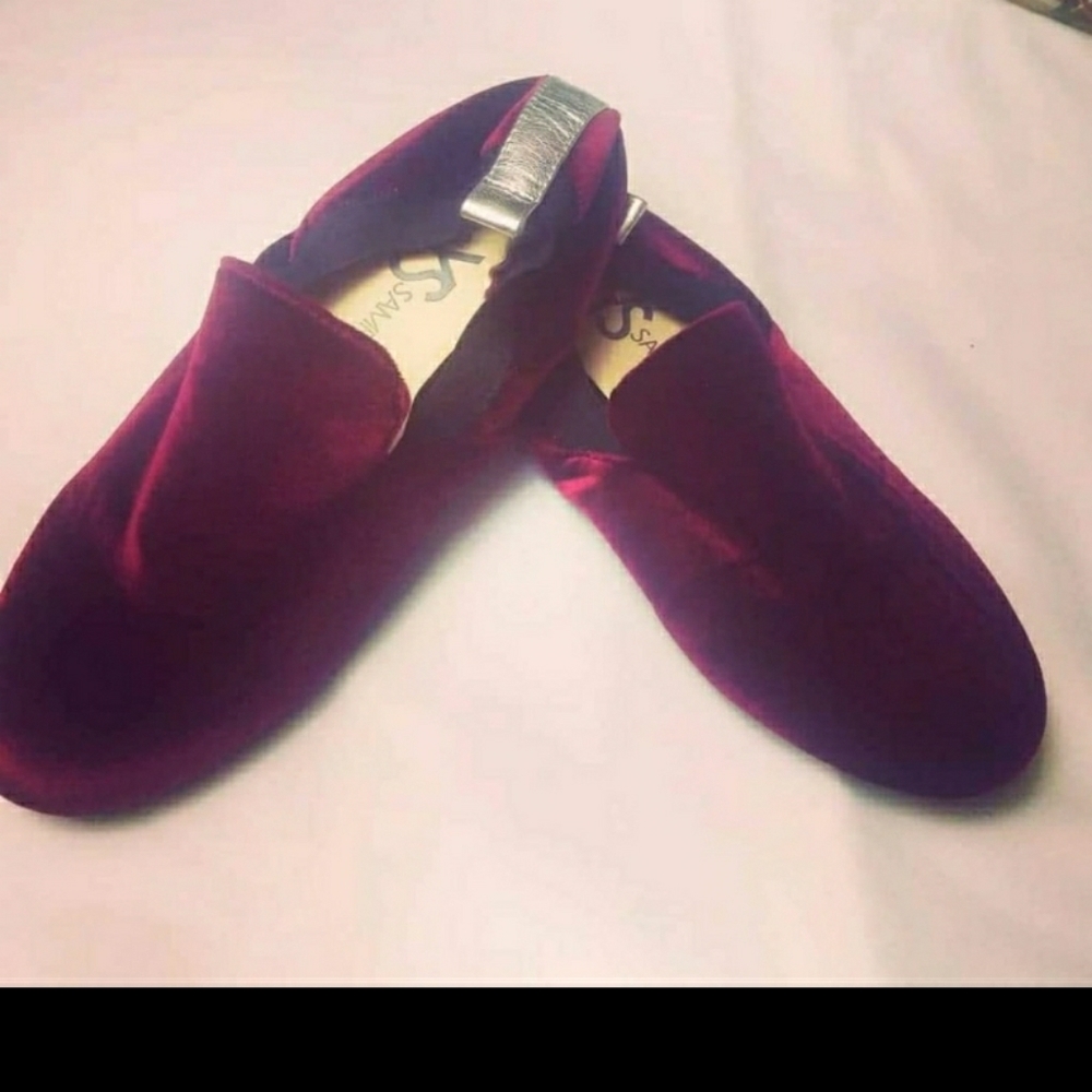 Yosi Samra Maroon Velvet Slippers size 7